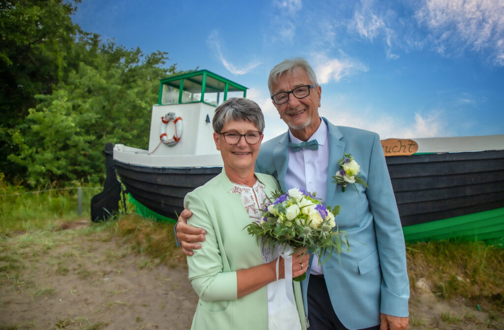 Heiraten in Zingst, Standesamt Zingst, Hochzeit Zingst auf Fischland-Darß, Hochzeitsshooting am Strand der Ostsee