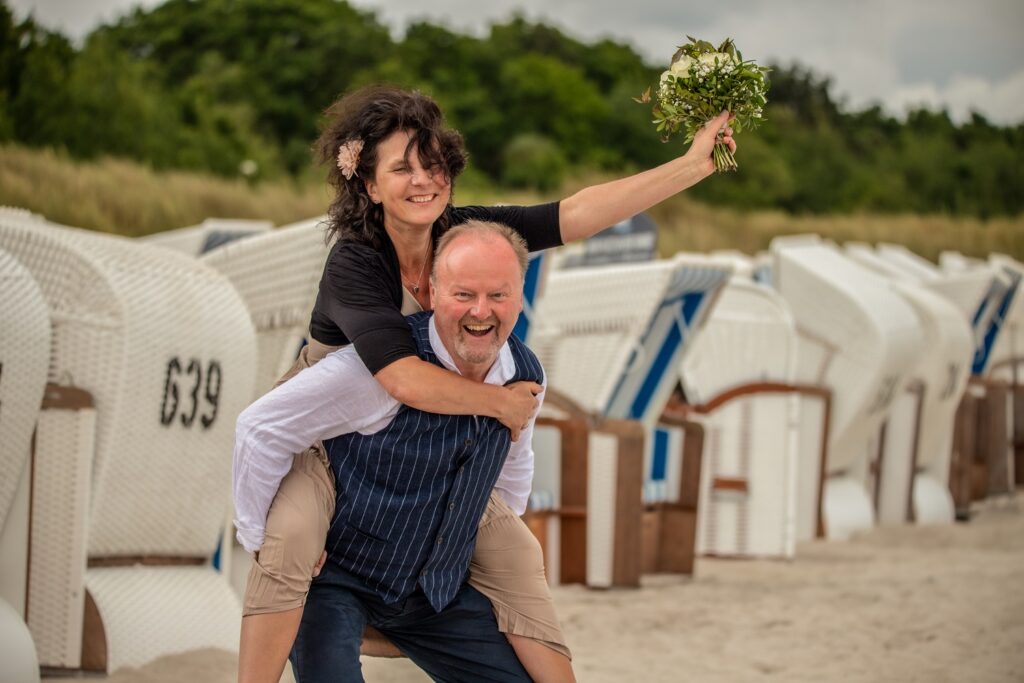 ostseestrand zingst brautpaar shooting