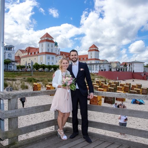 Rettungsturm Binz heiraten am Strand im Müther Turm Hochzeit auf Rügen